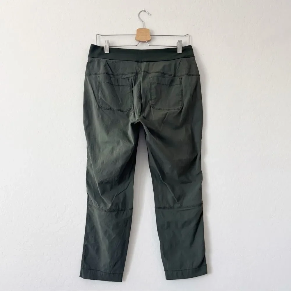 Athleta Trekkie Cropped Pants in Green 778166 Size 10 Tall